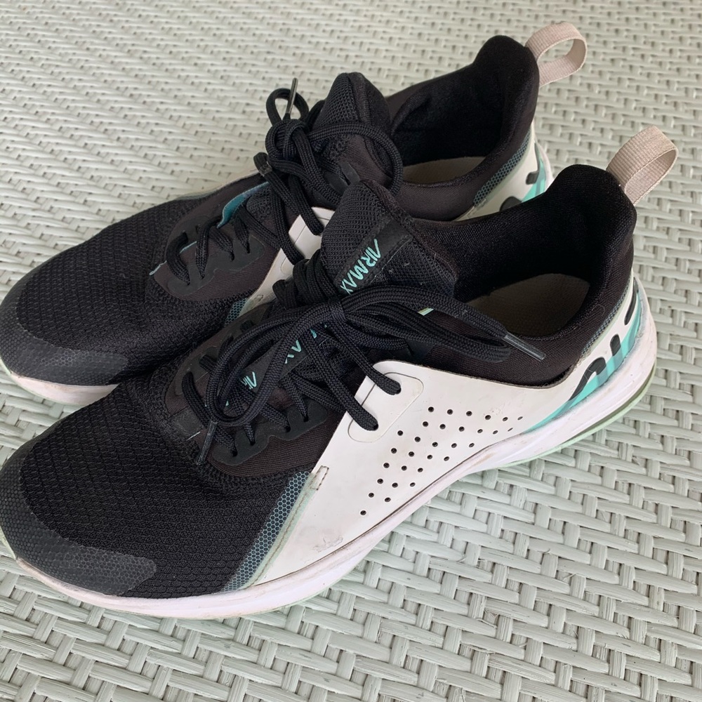 Nike Air Bella max